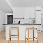Spacious 2br Inner For 6 People Lägenhet